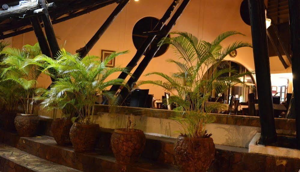 Morogoro Hotel Екстер'єр фото
