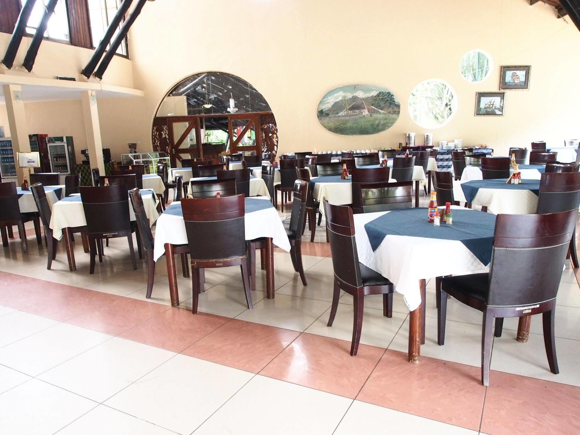 Morogoro Hotel Екстер'єр фото