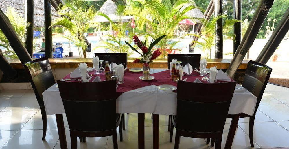 Morogoro Hotel Екстер'єр фото