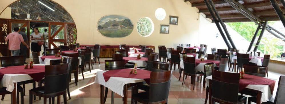 Morogoro Hotel Екстер'єр фото