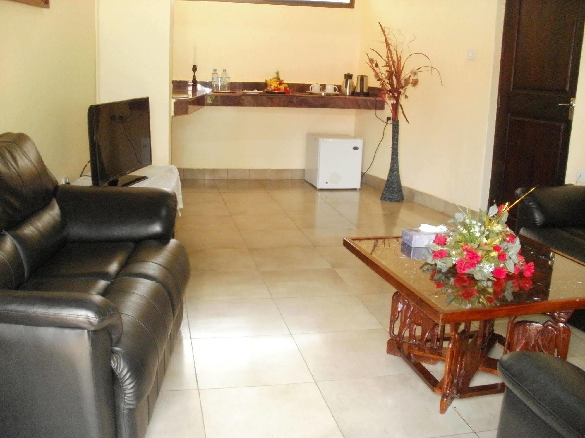 Morogoro Hotel Екстер'єр фото