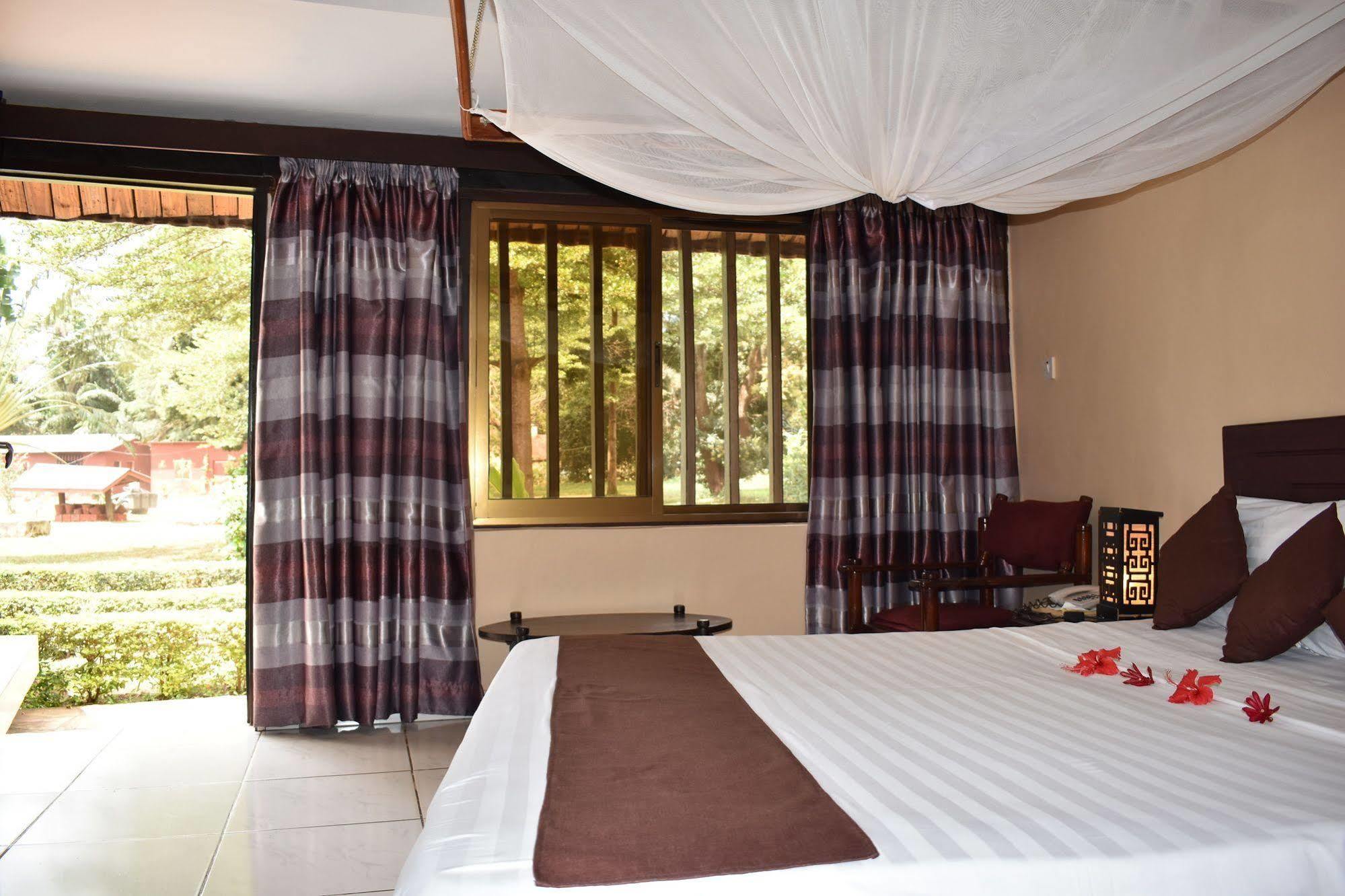 Morogoro Hotel Екстер'єр фото