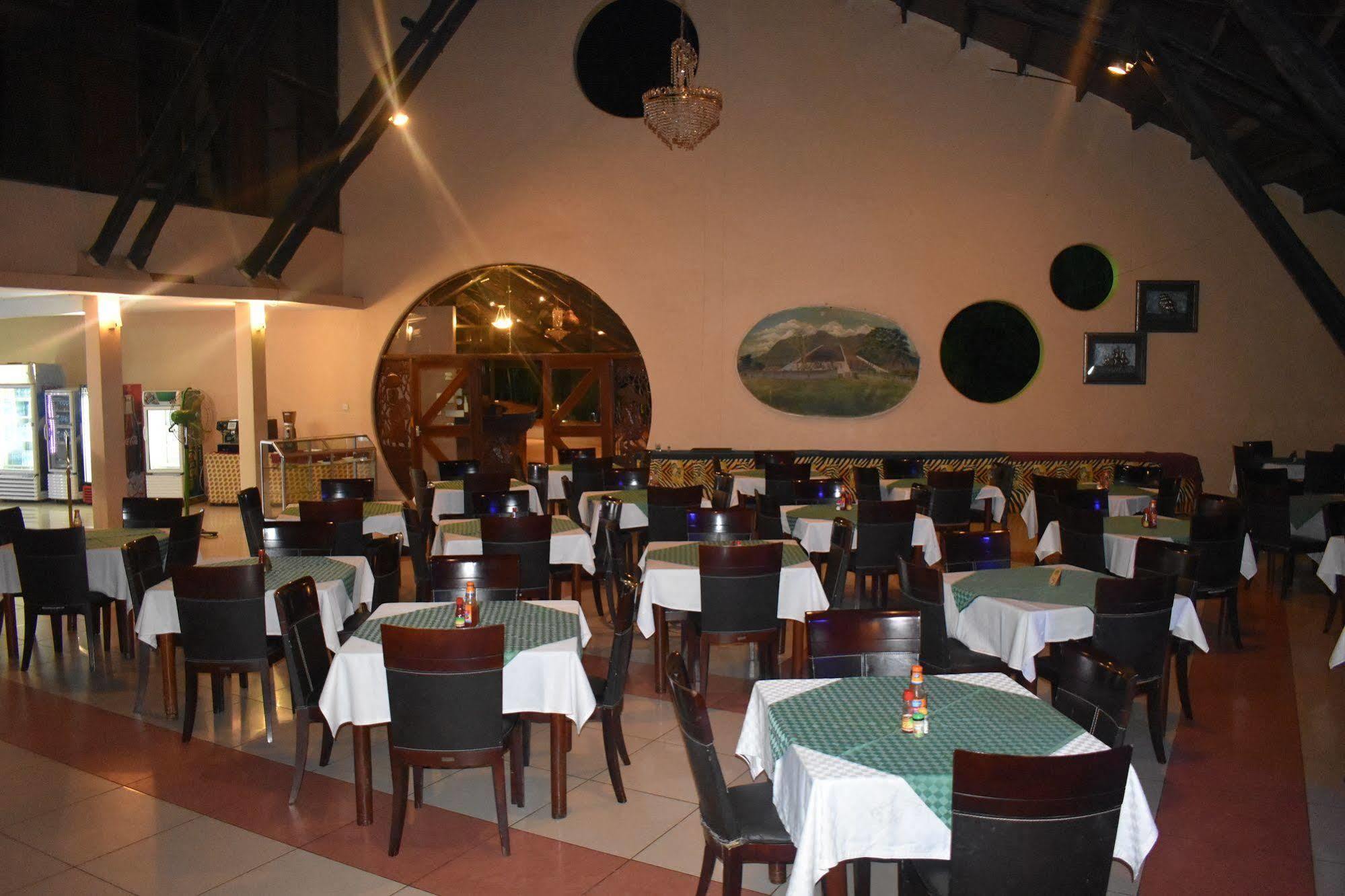 Morogoro Hotel Екстер'єр фото