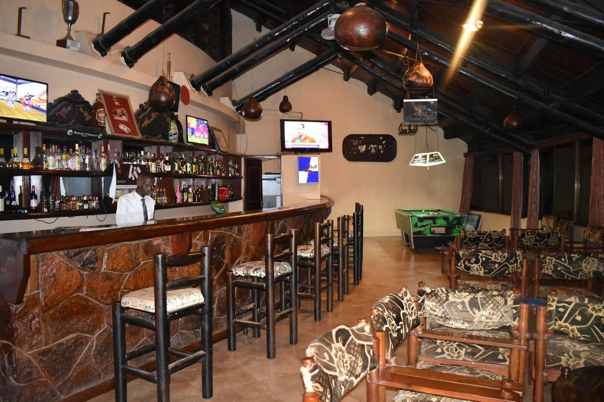 Morogoro Hotel Екстер'єр фото